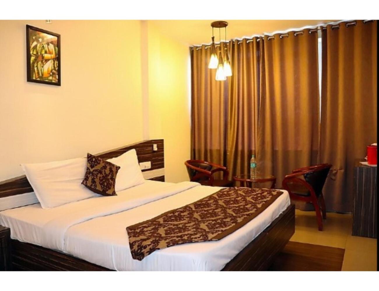 Hotel Swayam, Jabalpur Luaran gambar