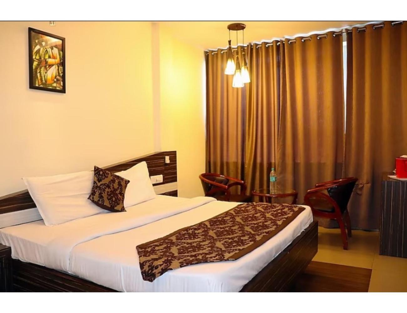 Hotel Swayam, Jabalpur Luaran gambar