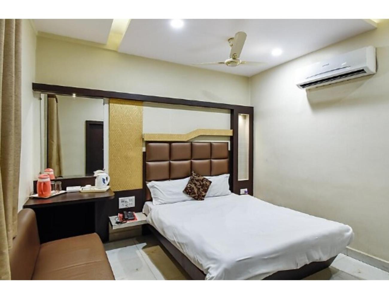 Hotel Swayam, Jabalpur Luaran gambar