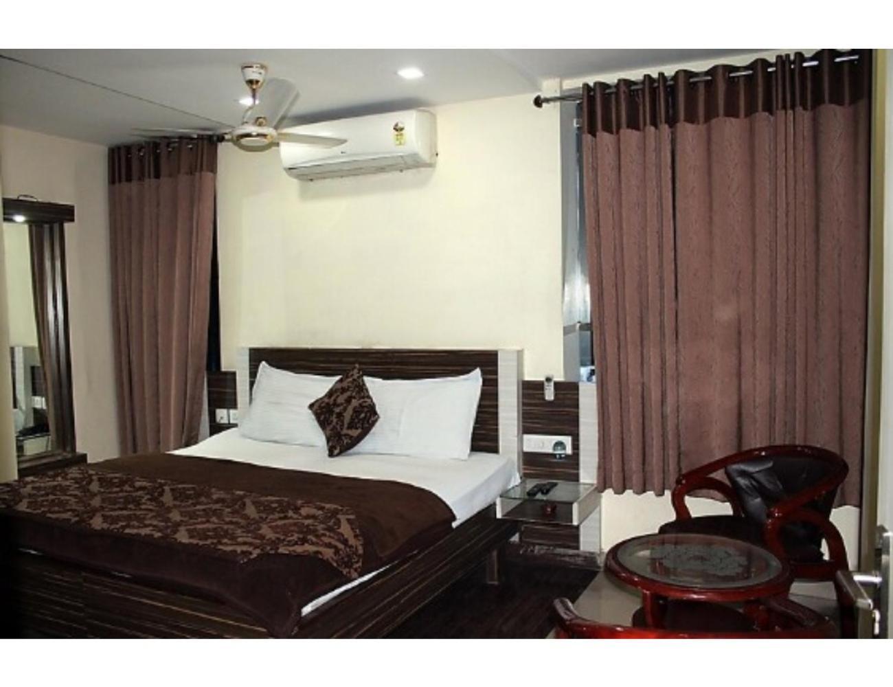 Hotel Swayam, Jabalpur Luaran gambar